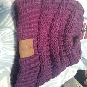 Purple knit hat, never used